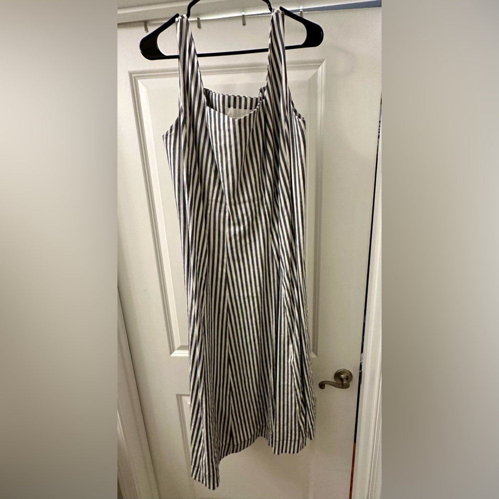 Maeve by Anthropologie gray and white stripped dress with matching belt